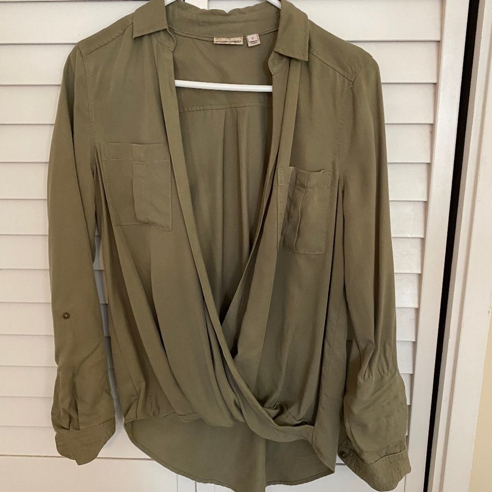 Holding Horses / Long Sleeve Olive green Blouse / Good condition